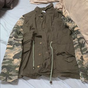 Jacket with army Sleeves